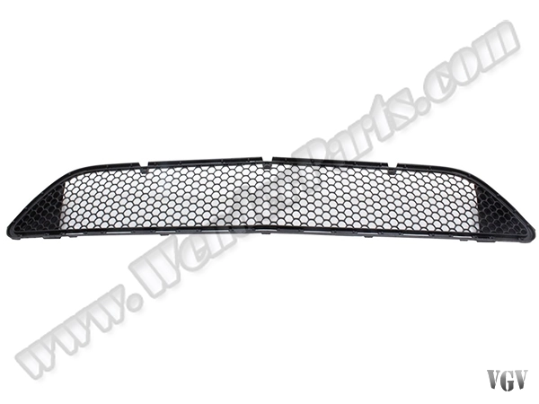 Mercedes W204 Amg Ön Orta Tampon Izgarası 2007 / 2011